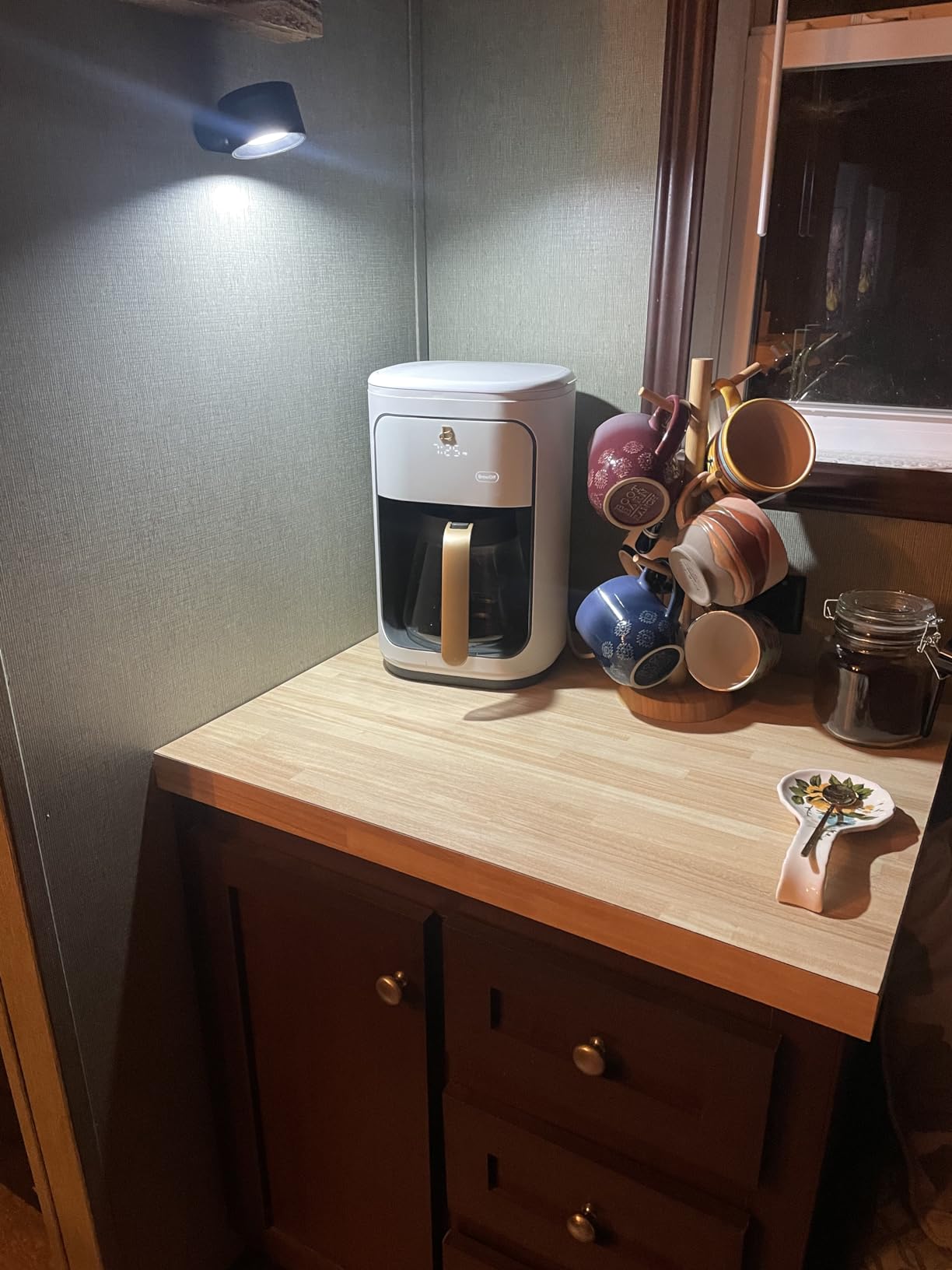 360° doppelseitige magnetische LED-Wandlampe, wiederaufladbar mit Fernbedienung photo review