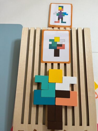 Vriendelijk Houten Stapelpuzzel - Montessori Speelgoed photo review